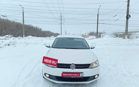 Volkswagen Jetta VI, 2014 год, 1 180 000 рублей, 2 фотография