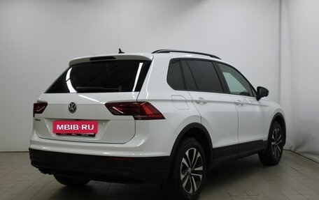 Volkswagen Tiguan II, 2019 год, 2 390 000 рублей, 5 фотография