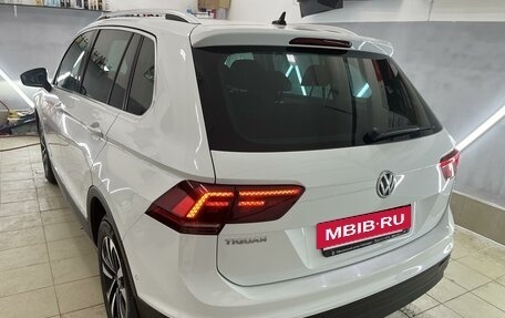 Volkswagen Tiguan II, 2019 год, 2 100 000 рублей, 12 фотография