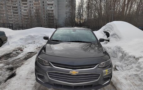 Chevrolet Malibu IX, 2017 год, 1 000 000 рублей, 5 фотография