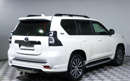 Toyota Land Cruiser Prado 150 рестайлинг 2, 2021 год, 8 300 000 рублей, 5 фотография