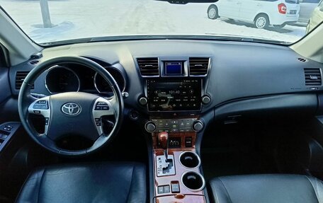 Toyota Highlander III, 2011 год, 2 199 000 рублей, 20 фотография