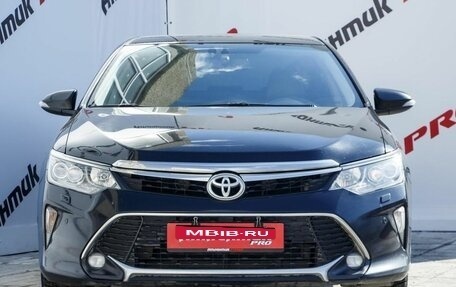 Toyota Camry, 2017 год, 2 620 000 рублей, 2 фотография