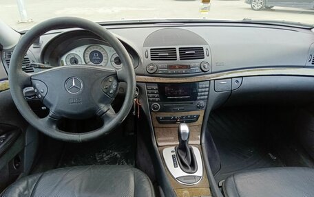 Mercedes-Benz E-Класс, 2005 год, 879 000 рублей, 13 фотография