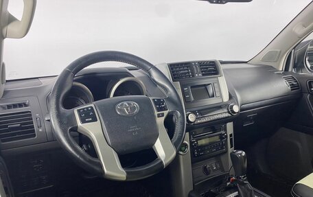 Toyota Land Cruiser Prado 150 рестайлинг 2, 2013 год, 4 150 000 рублей, 12 фотография