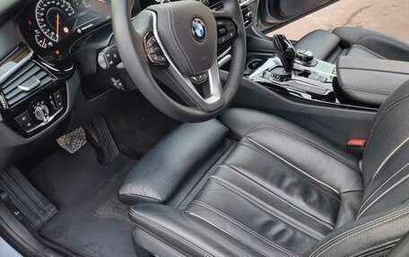 BMW 5 серия, 2018 год, 3 200 000 рублей, 15 фотография