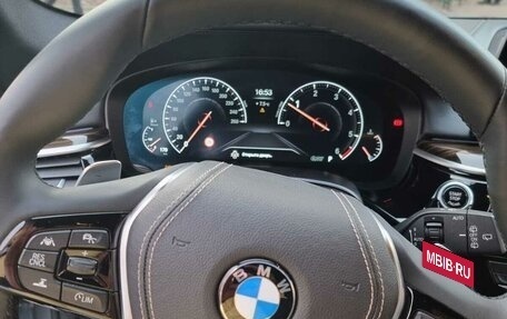 BMW 5 серия, 2018 год, 3 200 000 рублей, 23 фотография