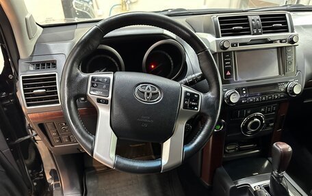 Toyota Land Cruiser Prado 150 рестайлинг 2, 2014 год, 3 990 000 рублей, 7 фотография