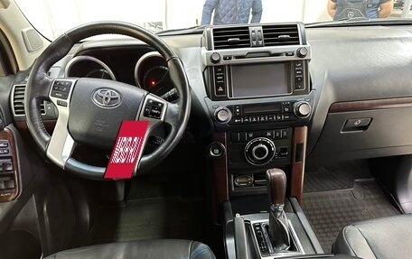 Toyota Land Cruiser Prado 150 рестайлинг 2, 2014 год, 3 990 000 рублей, 11 фотография