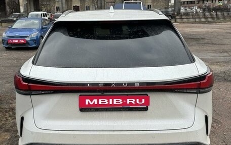 Lexus RX IV рестайлинг, 2023 год, 11 000 000 рублей, 4 фотография