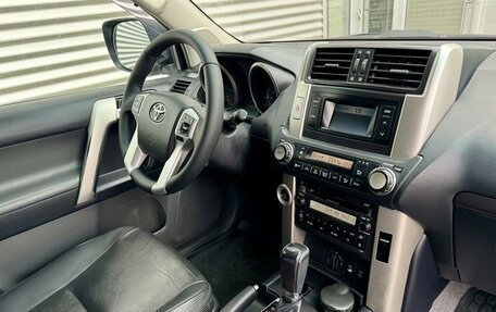 Toyota Land Cruiser Prado 150 рестайлинг 2, 2011 год, 2 750 000 рублей, 27 фотография