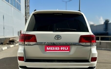 Toyota Land Cruiser 200, 2020 год, 9 800 000 рублей, 5 фотография