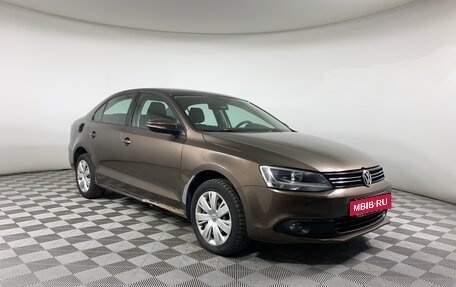 Volkswagen Jetta VI, 2012 год, 805 000 рублей, 3 фотография