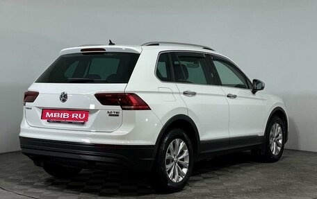 Volkswagen Tiguan II, 2018 год, 2 897 000 рублей, 5 фотография