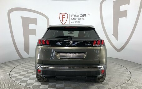 Peugeot 3008 II, 2018 год, 1 980 000 рублей, 3 фотография