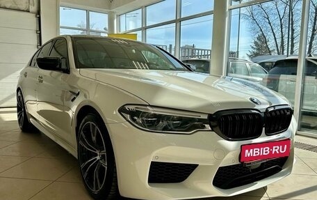 BMW M5, 2018 год, 9 000 000 рублей, 3 фотография