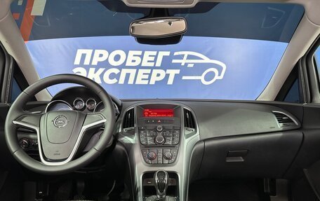 Opel Astra J, 2013 год, 855 000 рублей, 5 фотография