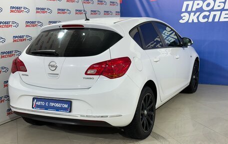 Opel Astra J, 2013 год, 855 000 рублей, 3 фотография
