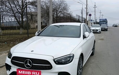 Mercedes-Benz E-Класс, 2020 год, 5 800 000 рублей, 3 фотография
