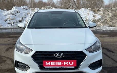 Hyundai Solaris II рестайлинг, 2019 год, 1 654 000 рублей, 2 фотография