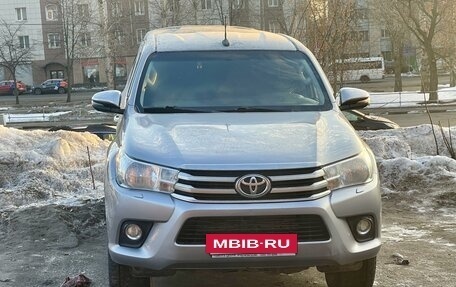 Toyota Hilux VIII, 2017 год, 3 500 000 рублей, 3 фотография