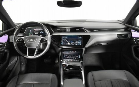Audi e-tron I, 2020 год, 5 400 000 рублей, 17 фотография