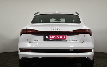 Audi e-tron I, 2020 год, 5 400 000 рублей, 5 фотография