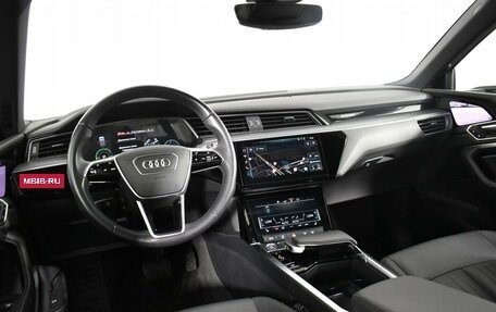 Audi e-tron I, 2020 год, 5 400 000 рублей, 16 фотография