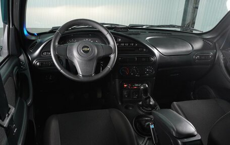 Chevrolet Niva I рестайлинг, 2015 год, 869 000 рублей, 6 фотография