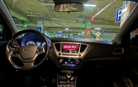 Hyundai Solaris II рестайлинг, 2019 год, 1 700 000 рублей, 11 фотография