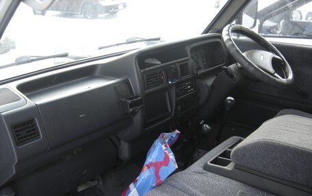 Mazda Bongo III, 1997 год, 800 000 рублей, 17 фотография