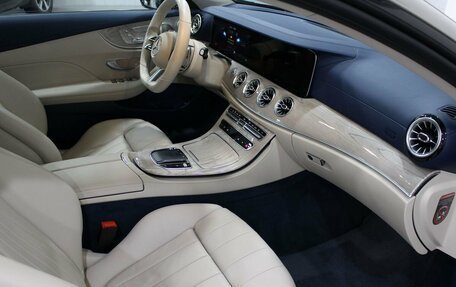 Mercedes-Benz E-Класс, 2021 год, 6 890 000 рублей, 8 фотография