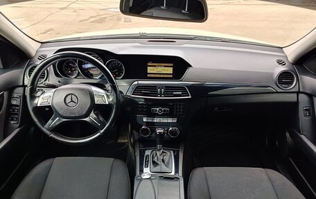 Mercedes-Benz C-Класс, 2011 год, 1 550 000 рублей, 31 фотография