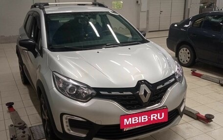 Renault Kaptur I рестайлинг, 2021 год, 1 851 000 рублей, 2 фотография