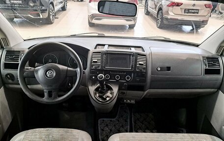 Volkswagen Transporter T5 рестайлинг, 2010 год, 1 242 000 рублей, 14 фотография