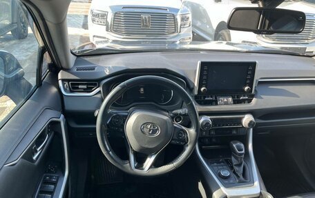 Toyota RAV4, 2019 год, 2 850 000 рублей, 6 фотография