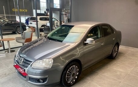 Volkswagen Jetta VI, 2010 год, 749 000 рублей, 4 фотография