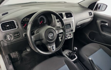 Volkswagen Polo VI (EU Market), 2013 год, 849 000 рублей, 14 фотография