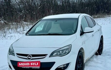 Opel Astra J, 2013 год, 1 250 000 рублей, 16 фотография