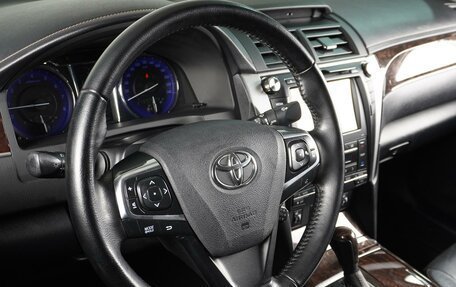 Toyota Camry, 2018 год, 2 649 000 рублей, 9 фотография