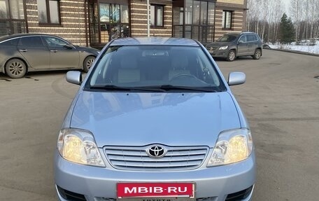 Toyota Corolla, 2004 год, 800 000 рублей, 2 фотография