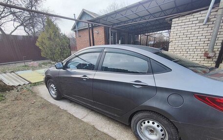 Hyundai Solaris II рестайлинг, 2012 год, 690 000 рублей, 15 фотография