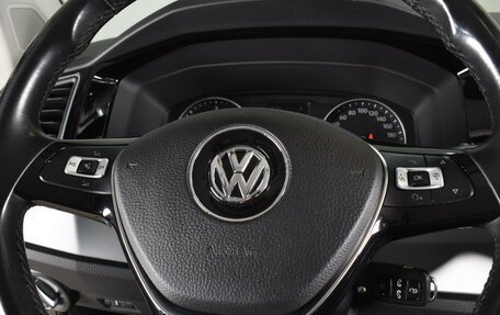 Volkswagen Multivan T6 рестайлинг, 2017 год, 4 649 000 рублей, 14 фотография