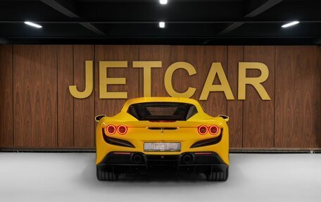 Ferrari F8, 2021 год, 35 000 000 рублей, 16 фотография
