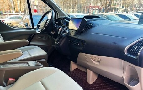 Ford Tourneo Custom I рестайлинг, 2020 год, 2 990 000 рублей, 18 фотография