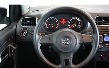 Volkswagen Polo VI (EU Market), 2011 год, 899 000 рублей, 9 фотография