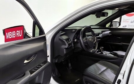 Lexus UX I, 2019 год, 3 550 000 рублей, 10 фотография