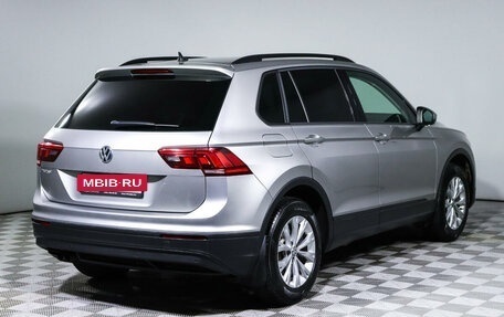 Volkswagen Tiguan II, 2019 год, 2 650 000 рублей, 5 фотография