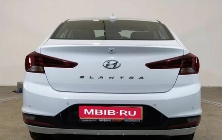 Hyundai Elantra VI рестайлинг, 2020 год, 2 040 000 рублей, 5 фотография
