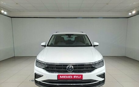 Volkswagen Tiguan II, 2021 год, 3 900 000 рублей, 3 фотография